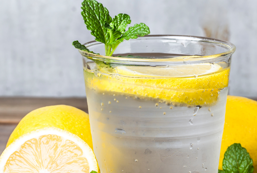Les effets de l’eau citronnée sur notre corps : est-elle bonne pour vous ? 