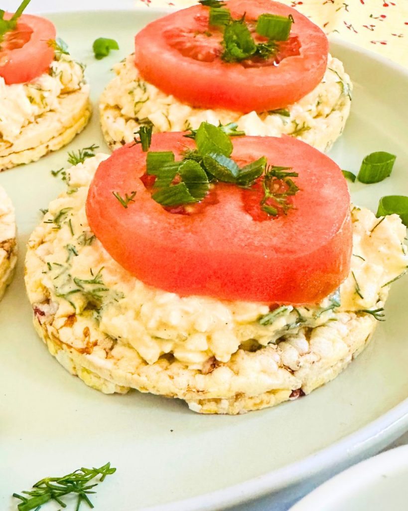 TFN-Salade d'œufs sur galettes de riz (5)